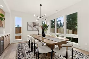 13017 NE 113th St, Kirkland, WA 98033 - Photo 11