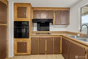 2725 E Fir St, Mount Vernon, WA 98273 - Photo 15