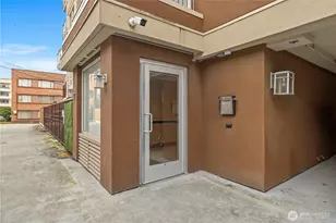 500 W 5th Ave, Seattle, WA 98119 - Photo 3