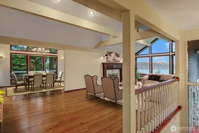 2668 E Lake Sammamish Parkway NE, Sammamish, WA 98074 - Photo 9