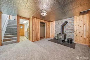 10706 Pioneer Dr, Anderson Island, WA 98303 - Photo 27