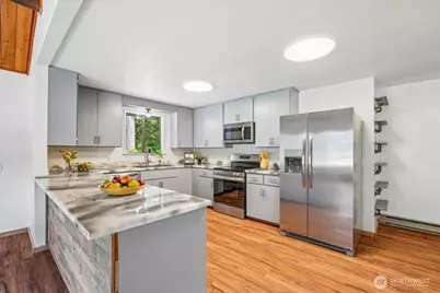 10706 Pioneer Drive, Anderson Island, WA 98303 - Photo 9