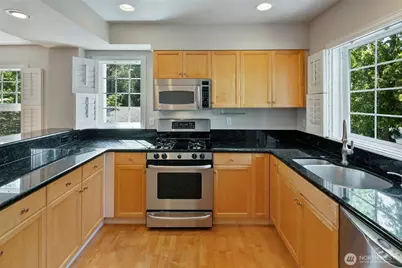 2060 132nd Avenue SE #612, Bellevue, WA 98005 - Photo 11