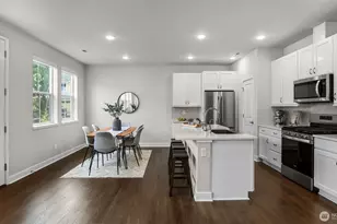 14176 SE 153rd Pl, Renton, WA 98058 - Photo 9