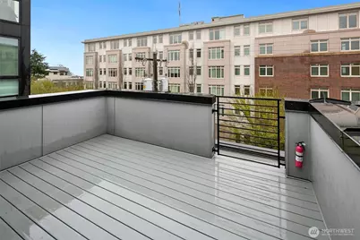 109 22nd Avenue E #F, Seattle, WA 98112 - Photo 19