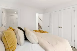 109 22nd Ave E, Seattle, WA 98112 - Photo 11