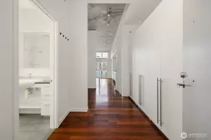 501 Roy St, Seattle, WA 98109 - Photo 3