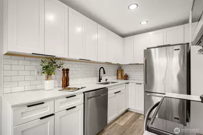 23411 102nd Avenue SE #E308, Kent, WA 98031 - Photo 7