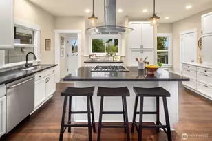 8016 17th Ave NE, Seattle, WA 98115 - Photo 11