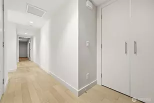 583 Battery St, Seattle, WA 98121 - Photo 5