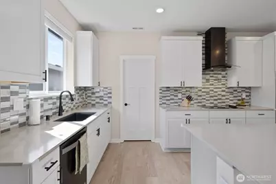 19939 23rd Avenue Ct E, Spanaway, WA 98387 - Photo 9