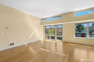 530 Broadway E, Seattle, WA 98102 - Photo 7