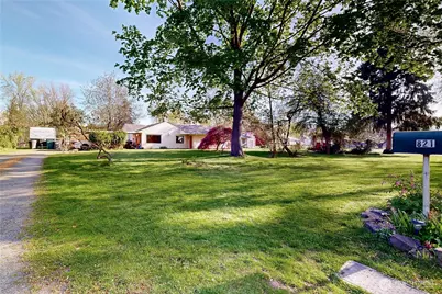 821 E Chesnut Street, Walla Walla, WA 99362 - Photo 1