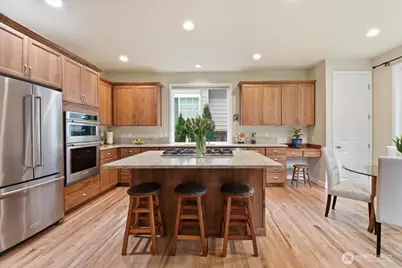 26050 SE 23rd Place, Sammamish, WA 98075 - Photo 3