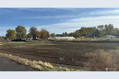 411 SW 12th, College Place, WA 99324 - Photo 5