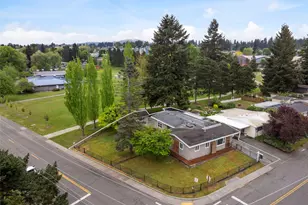 2502 NE 7th St, Renton, WA 98056 - Photo 3