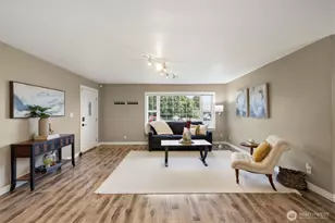 2502 NE 7th St, Renton, WA 98056 - Photo 7