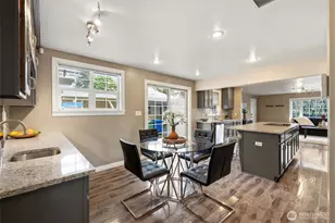 2502 NE 7th St, Renton, WA 98056 - Photo 9
