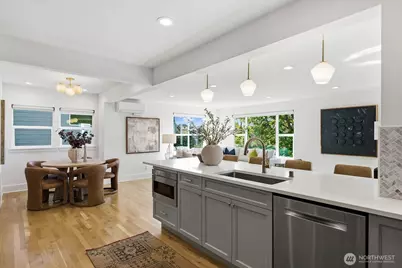 7511 41st Avenue NE, Seattle, WA 98115 - Photo 9