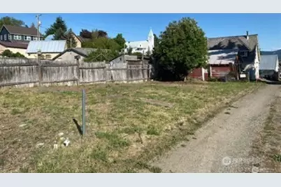 200 E Arizona Avenue, Roslyn, WA 98941 - Photo 1