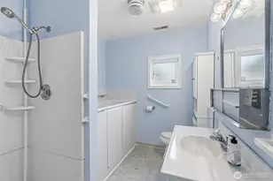 319 N 3rd St, Kalama, WA 98625 - Photo 19