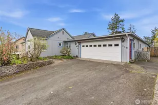 319 N 3rd St, Kalama, WA 98625 - Photo 3