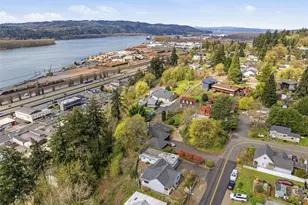 319 N 3rd St, Kalama, WA 98625 - Photo 35