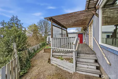 319 N 3rd Street, Kalama, WA 98625 - Photo 23