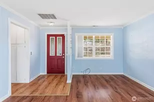 319 N 3rd St, Kalama, WA 98625 - Photo 5