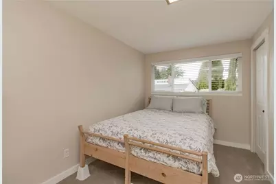 1060 Lynnwood Avenue NE, Renton, WA 98056 - Photo 31