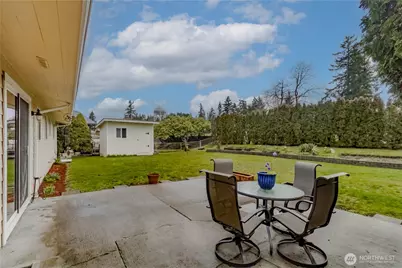 1060 Lynnwood Avenue NE, Renton, WA 98056 - Photo 35