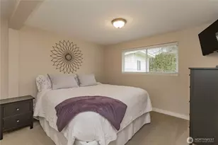 1060 Lynnwood Ave NE, Renton, WA 98056 - Photo 19