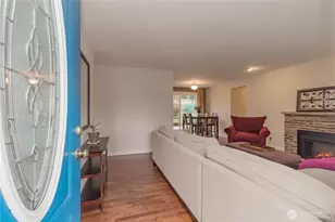 1060 Lynnwood Ave NE, Renton, WA 98056 - Photo 3