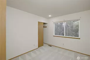 1010 NW Calypso Cir, Silverdale, WA 98383 - Photo 13