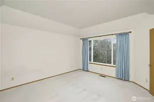 1010 NW Calypso Cir, Silverdale, WA 98383 - Photo 9