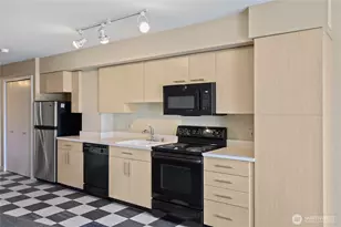 1100 106th Ave NE, Bellevue, WA 98004 - Photo 9