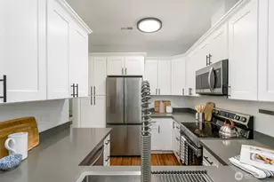 8828 238th Street SW, Edmonds, WA 98026 - Photo 11