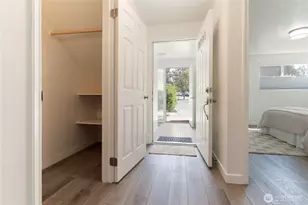 12230 SE 60th St, Bellevue, WA 98006 - Photo 13