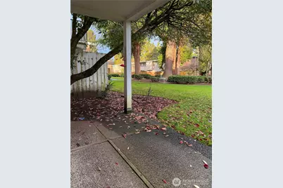 12230 SE 60th Street #34, Bellevue, WA 98006 - Photo 17