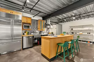 1310 E Union St, Seattle, WA 98122 - Photo 9