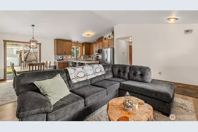 1989 4th St SE, East Wenatchee, WA 98802 - Photo 9