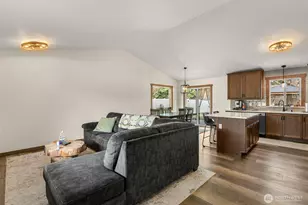 1989 4th St SE, East Wenatchee, WA 98802 - Photo 5