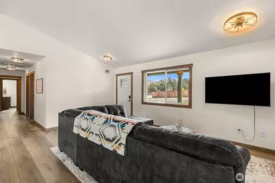 1989 4th St SE, East Wenatchee, WA 98802 - Photo 7