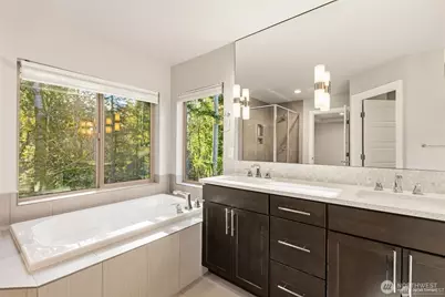 12055 SE May Creek Park Drive, Newcastle, WA 98056 - Photo 15