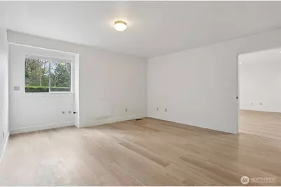 12005 NE 83rd Street, Kirkland, WA 98033 - Photo 17