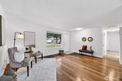 927 S 240th Place, Des Moines, WA 98198 - Photo 5