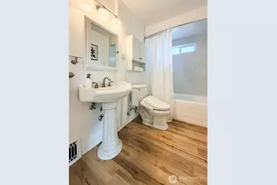 8856 32nd Avenue SW #A, Seattle, WA 98126 - Photo 9