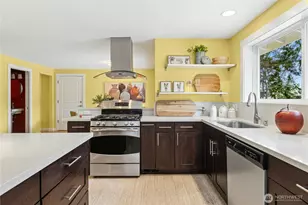 762 Sunrise Pl SW, Issaquah, WA 98027 - Photo 13