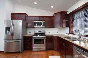 2303 N Bluff Rd, Greenbank, WA 98253 - Photo 13