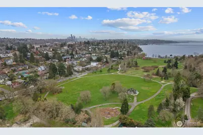 4233 S Bradford Street, Seattle, WA 98118 - Photo 13